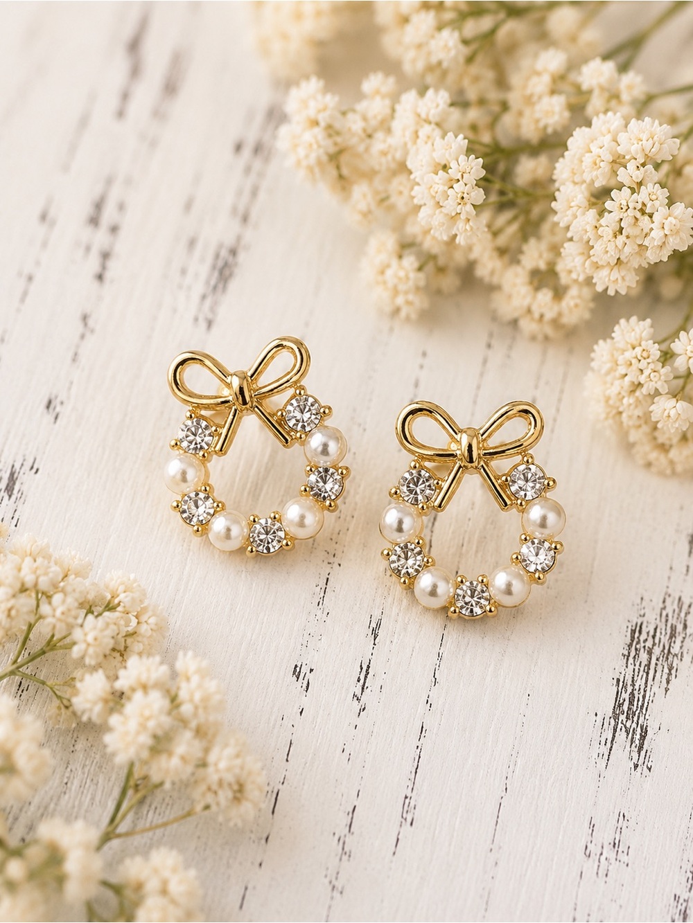 NWOT Gold Tone Pearl & Crystal Bow Wreath Stud Earrings Coquette Bridal